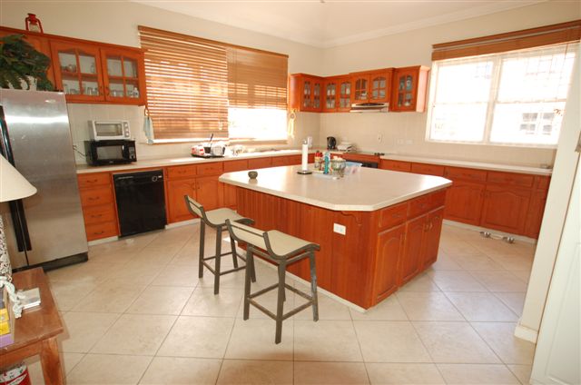 Hillview kitchen2DSC_0076